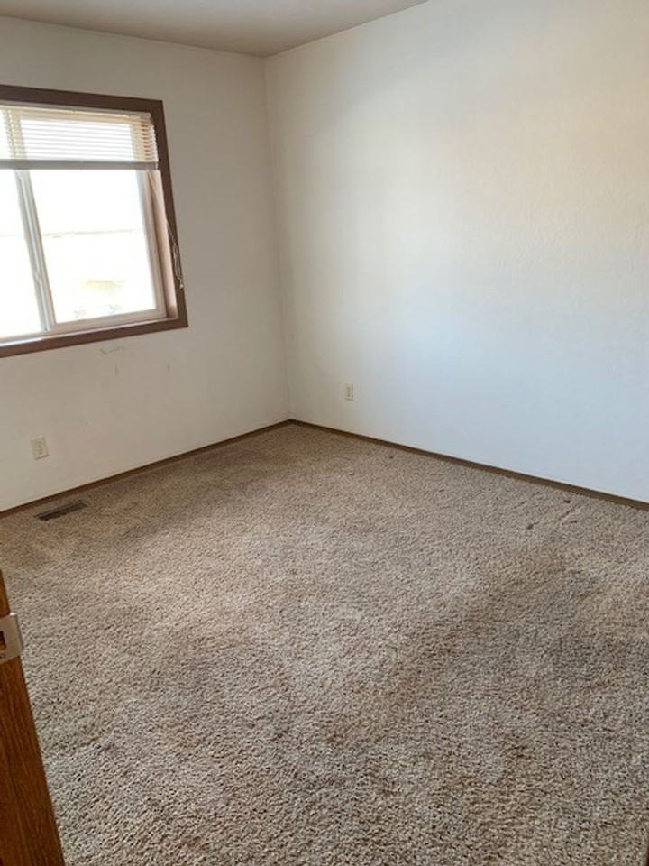 335 Arianna Bldg - Photo 6 of 23