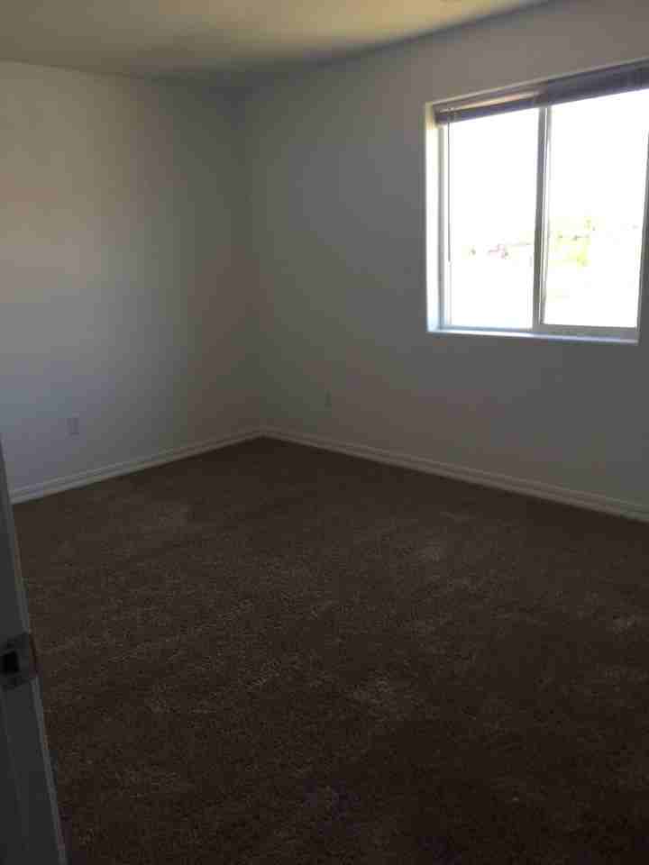 610 Florida St - Photo 7 of 18