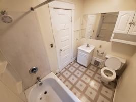 featured image of 518 N 10th Ave E