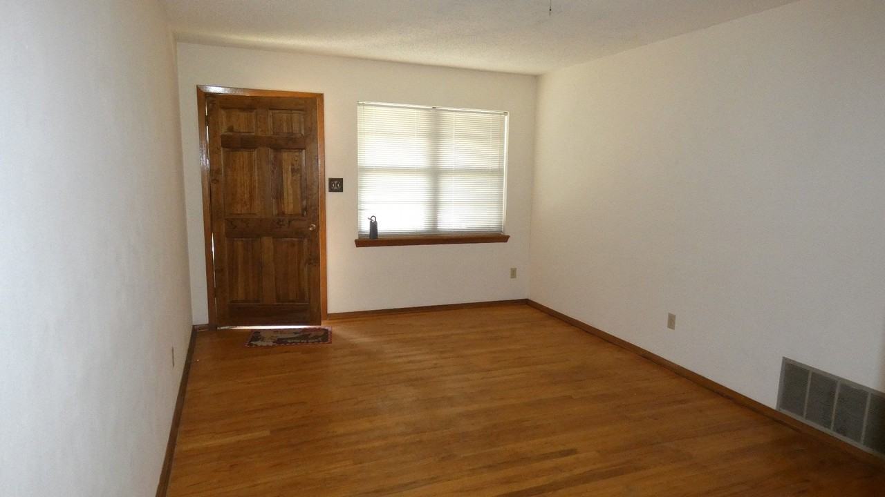 4229 Se Bedford Dr - Photo 3 of 17