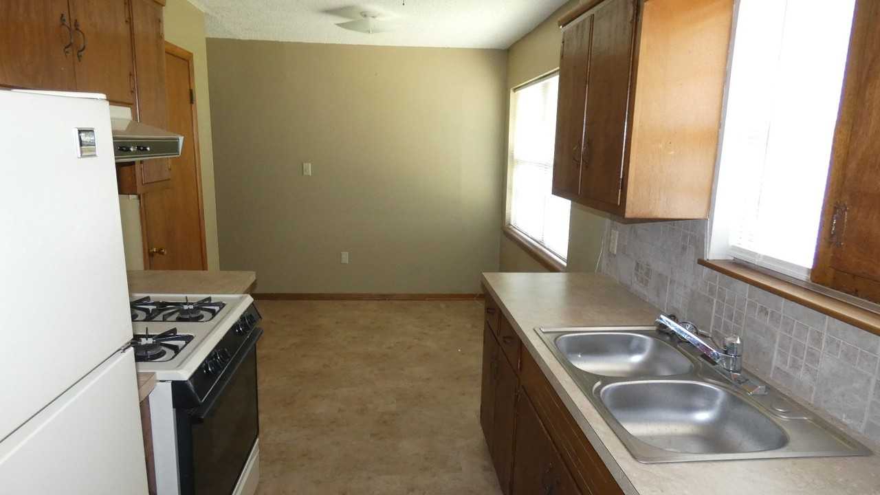 4229 Se Bedford Dr - Photo 5 of 17