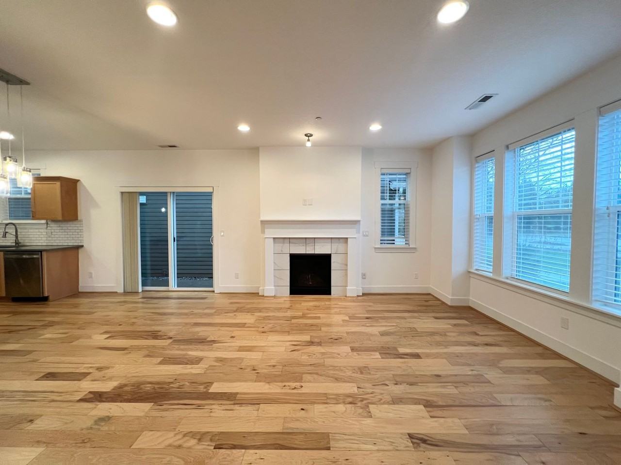 11984 Sw Barber St - Photo 6 of 50