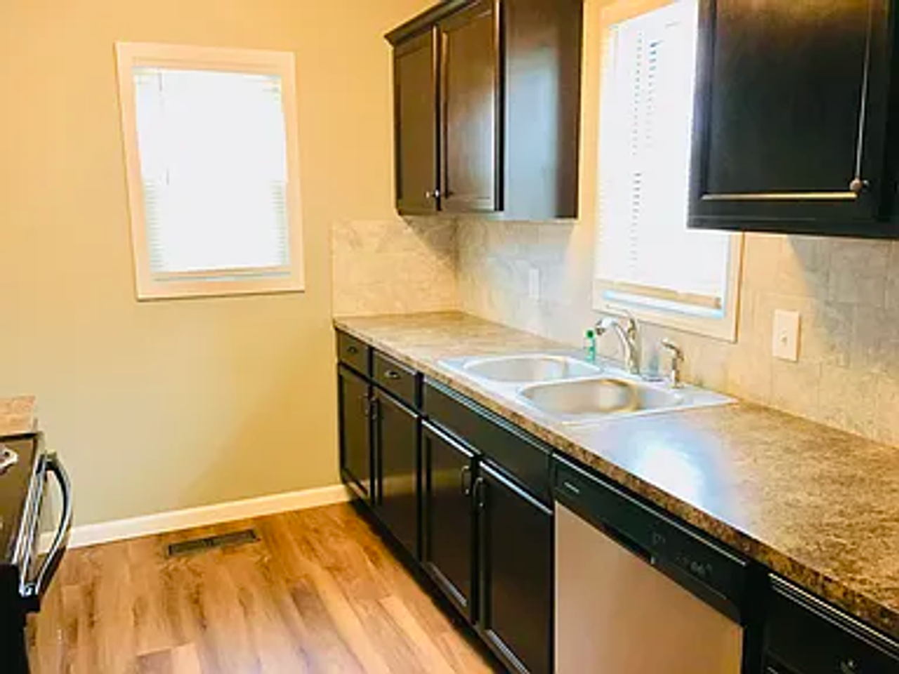 6474 N East Park View St - Photo 4 of 8