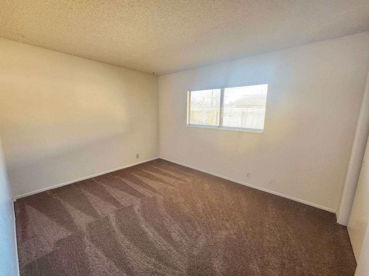 6176 Abronia Ave - Photo 6 of 12