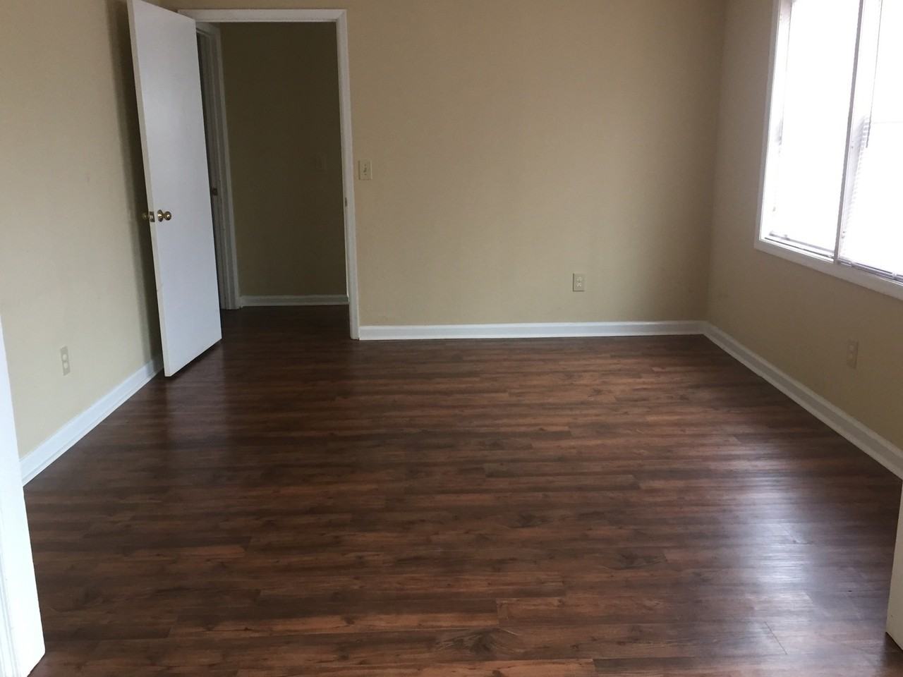 842 Chickasaw Ave - Photo 6 of 18