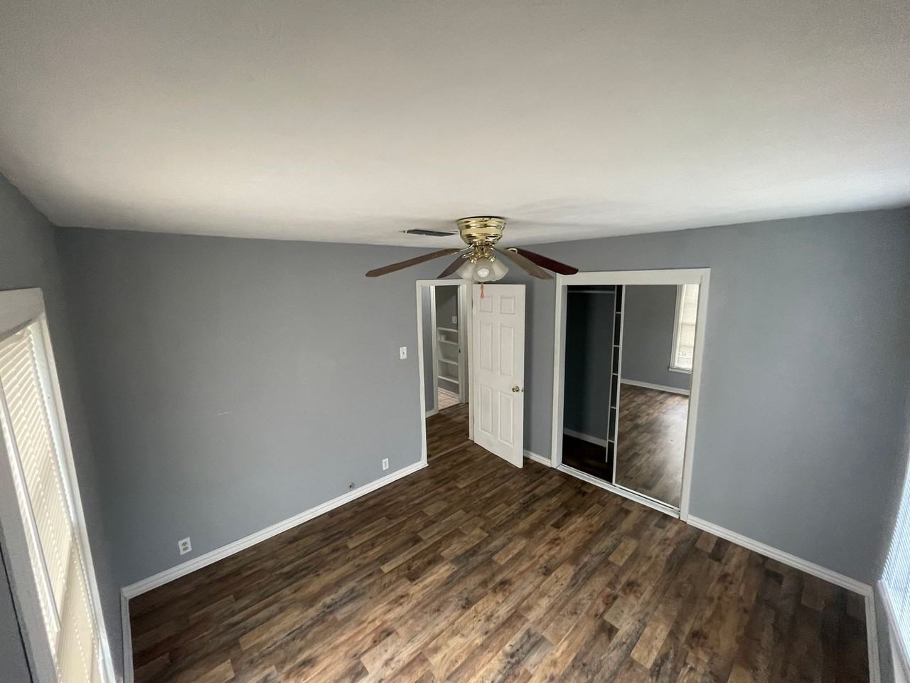 1103 SMC 1103 Williams Ave - Photo 2 of 8