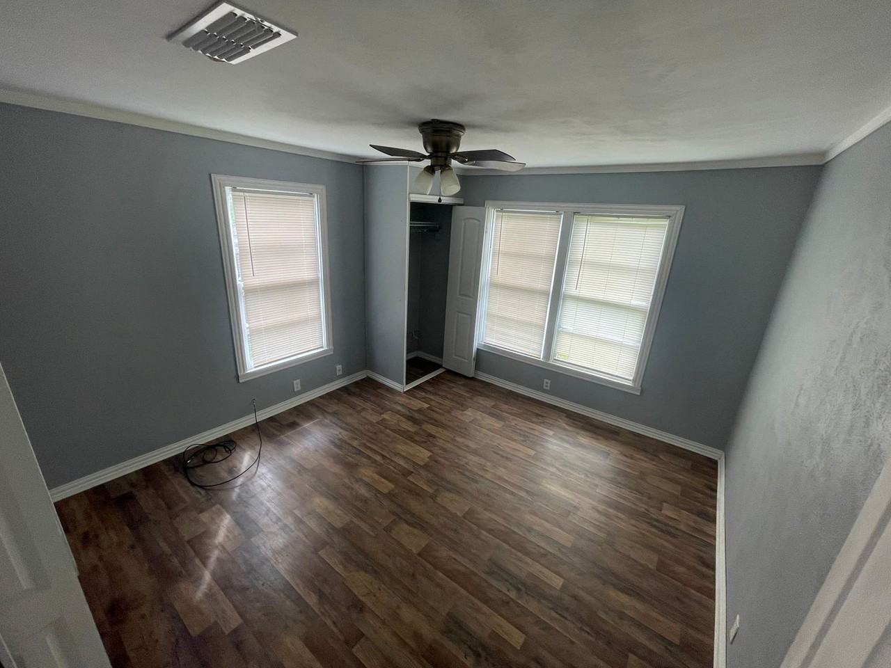 1103 SMC 1103 Williams Ave - Photo 4 of 8