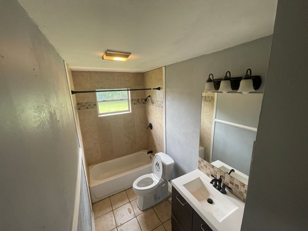 1103 SMC 1103 Williams Ave - Photo 5 of 8