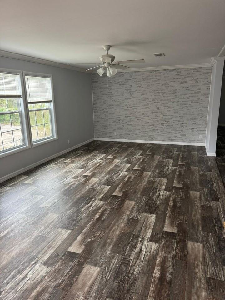 7158 Sunnyside Dr - Photo 3 of 8