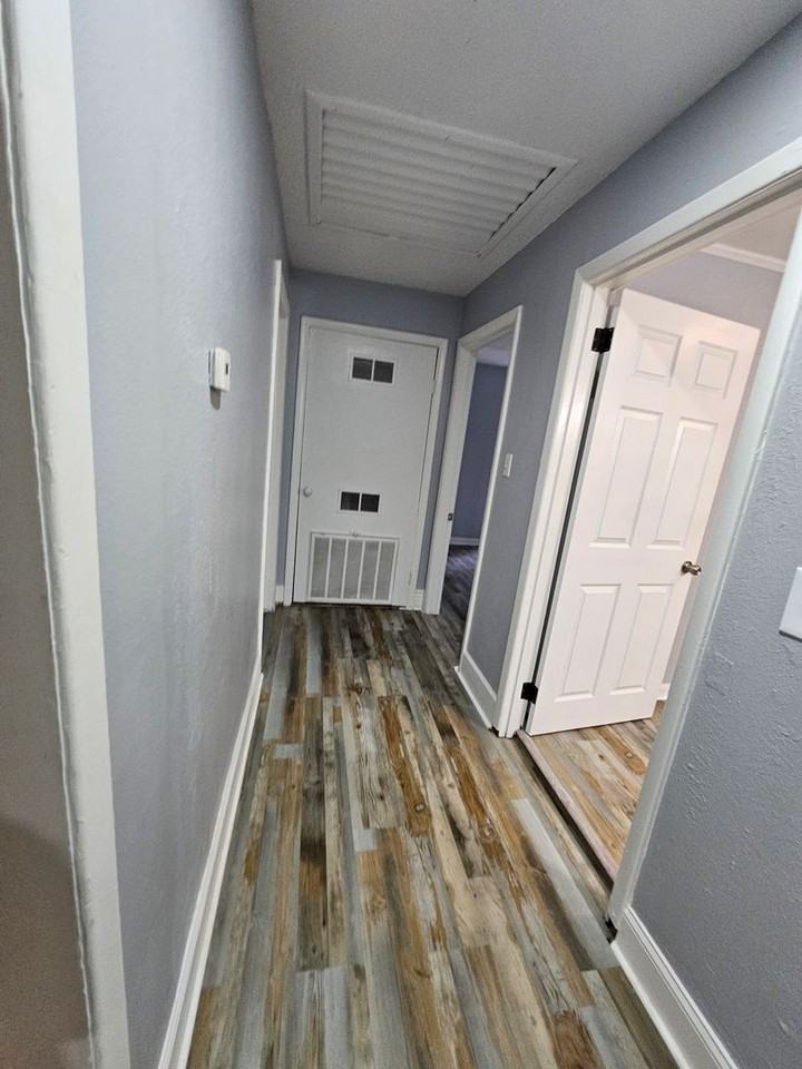 2026 Monroe St - Photo 6 of 25