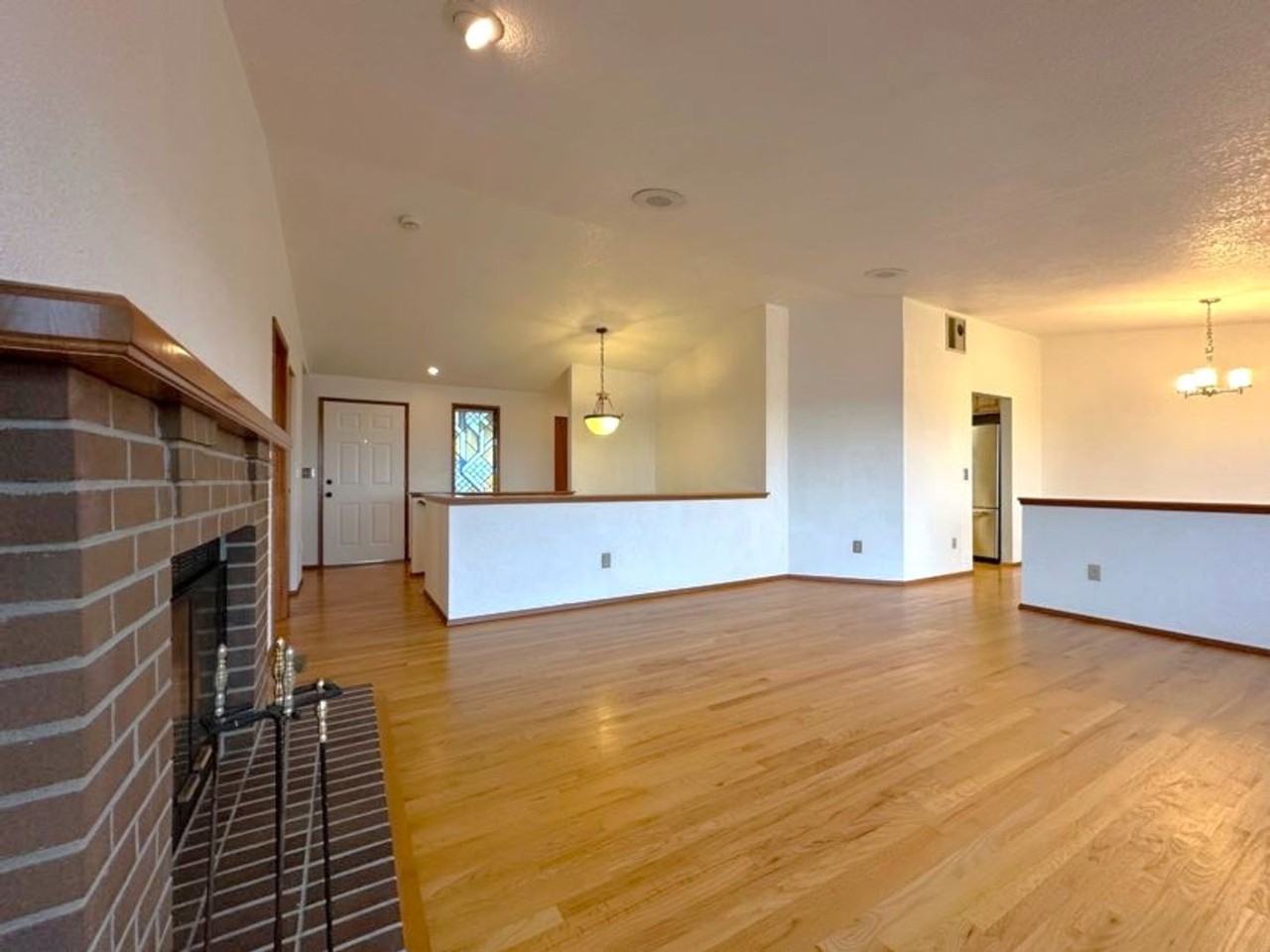 1870 N Skyline Dr - Photo 5 of 42