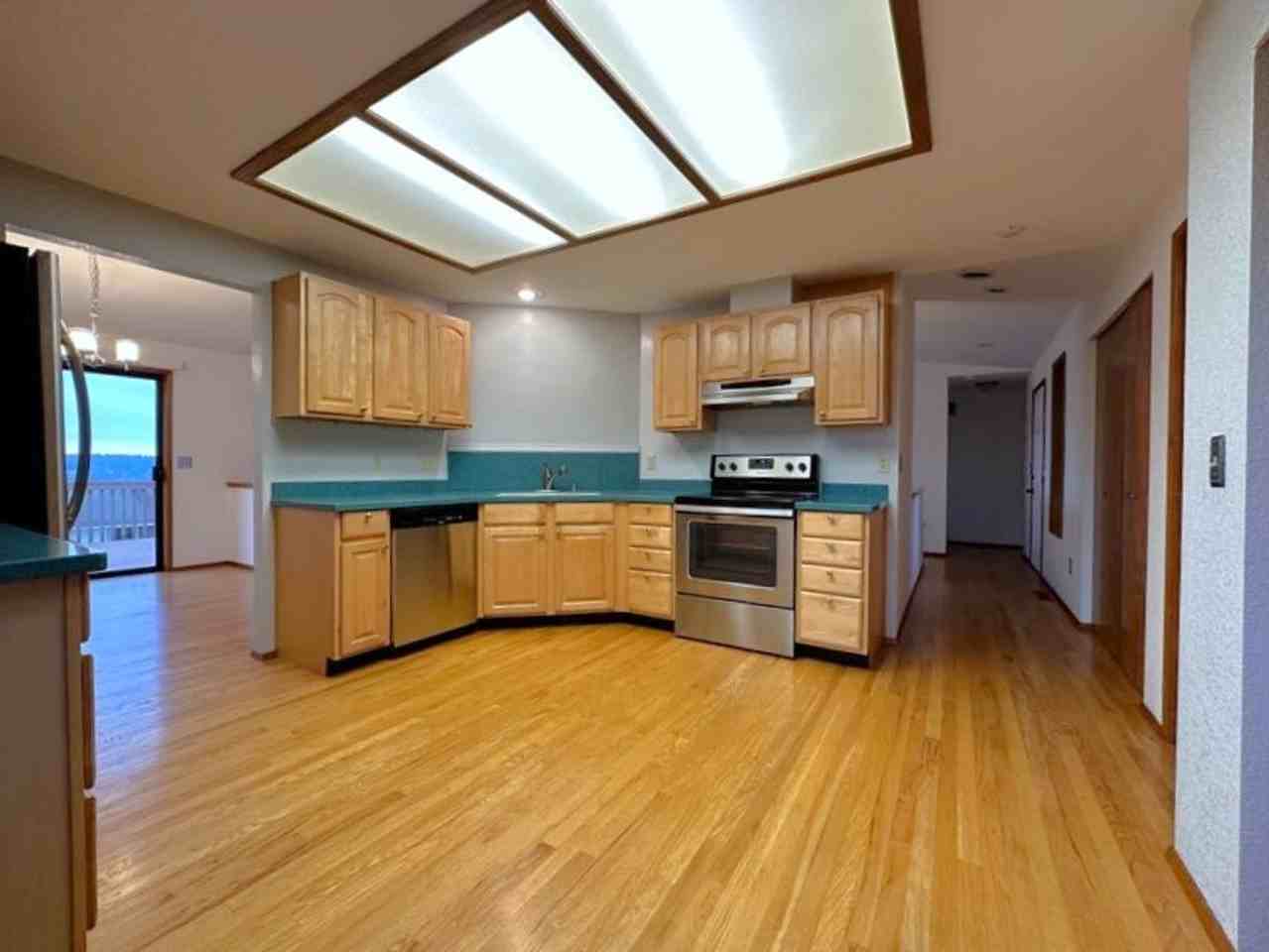 1870 N Skyline Dr - Photo 7 of 42