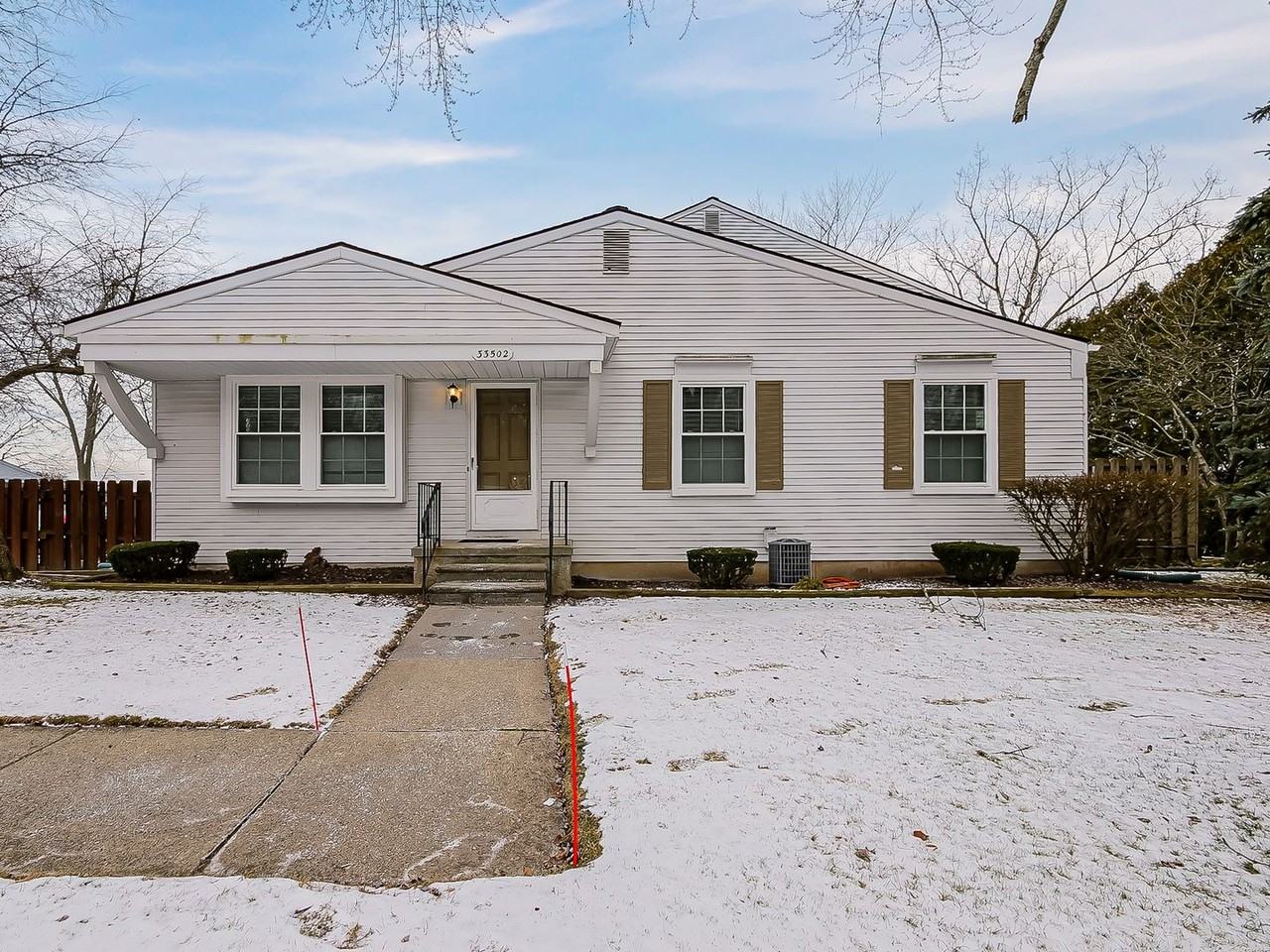 33502 Bayview Dr - Photo 5 of 24