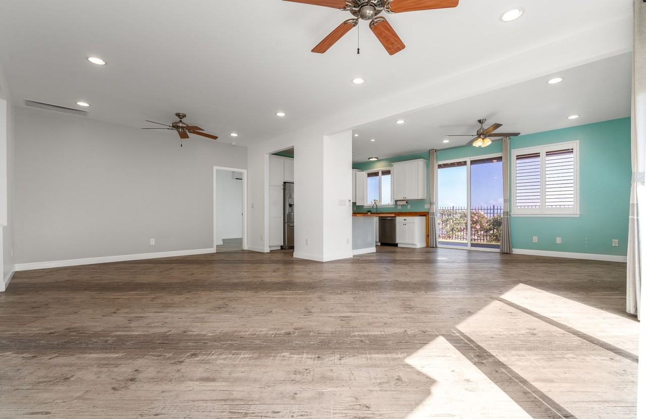 611 Akolea St - Photo 3 of 46