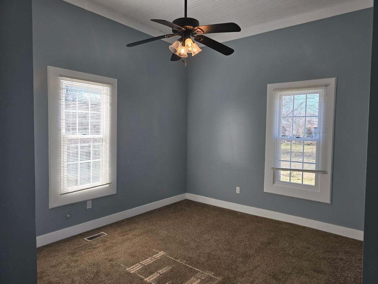 228 Charlotte Ave #A - Photo 6 of 10