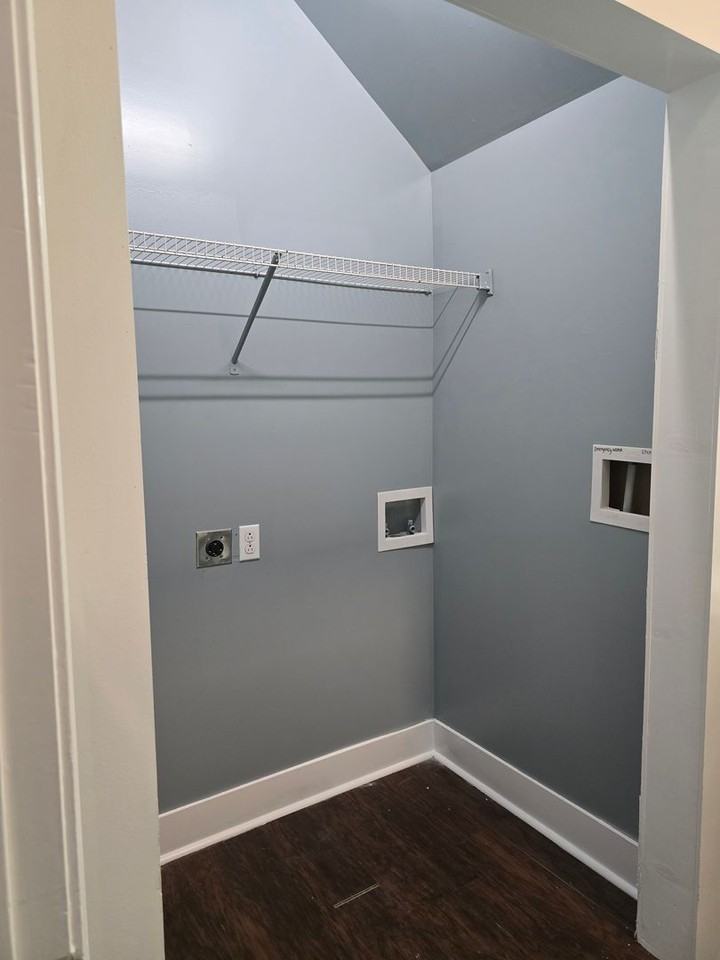 228 Charlotte Ave #A - Photo 7 of 10