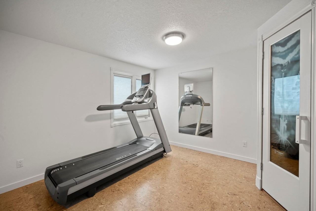 3110 W Catalina Ln - Photo 6 of 34