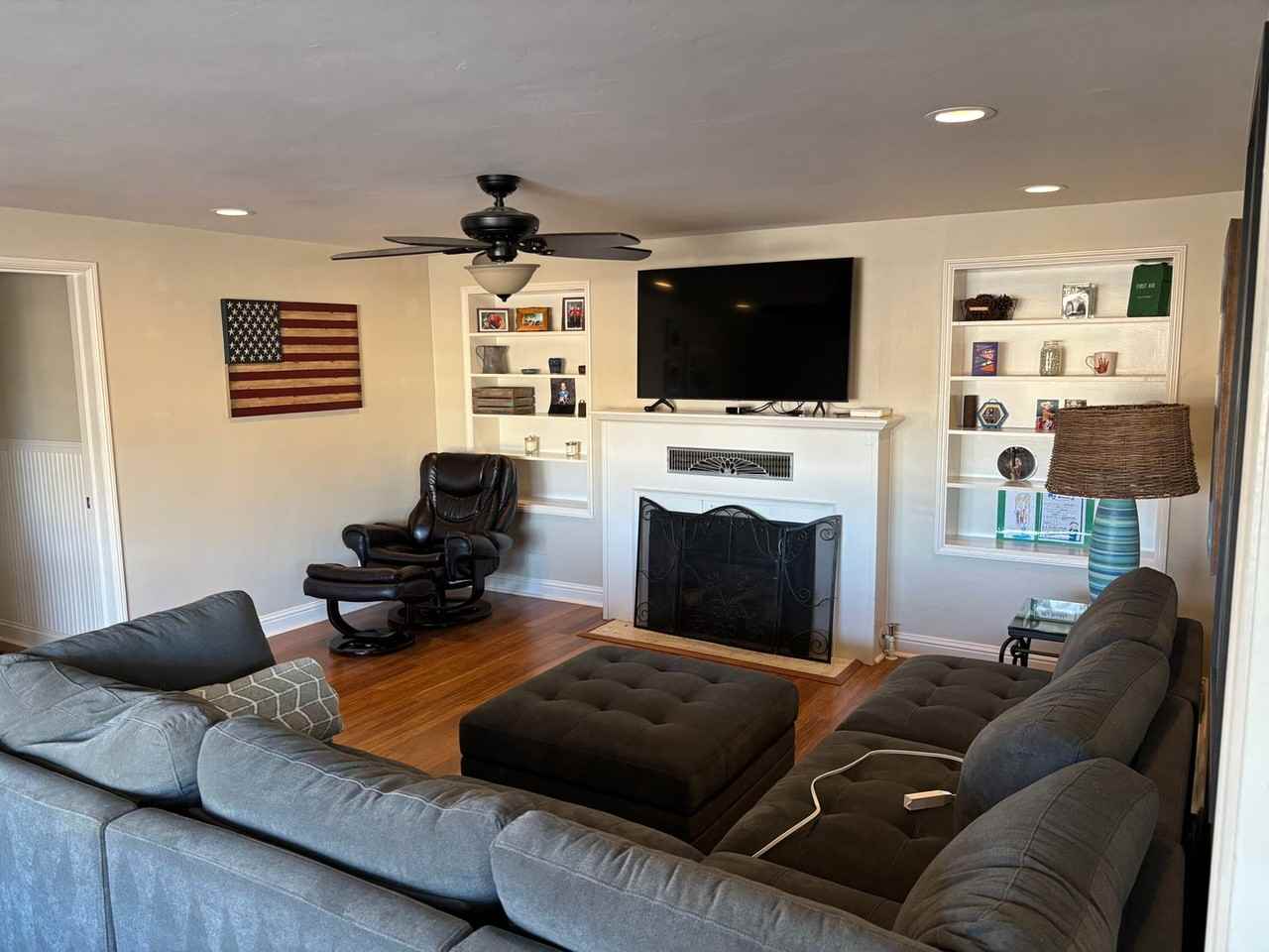 455 Soares Ave - Photo 3 of 17