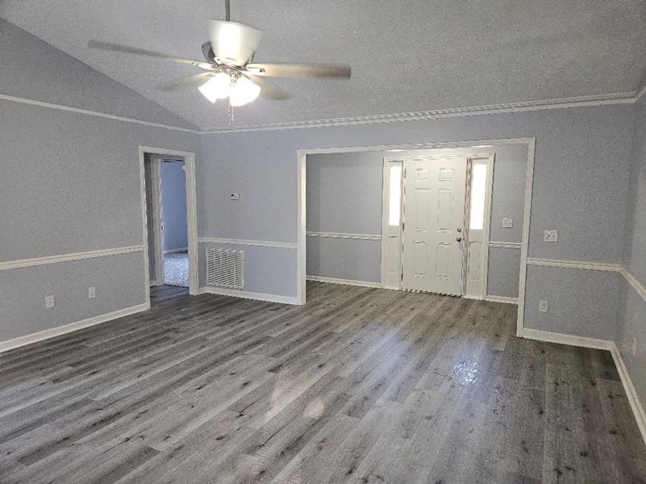 7331 Stillcreek Ct - Photo 3 of 20