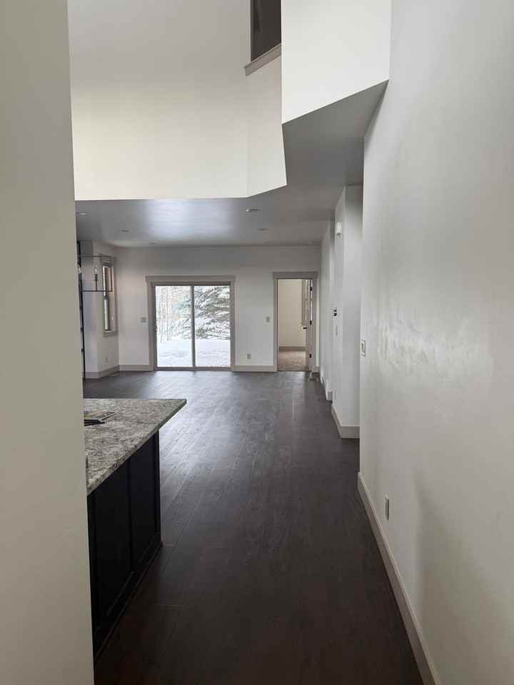 254 Abby Loop - Photo 2 of 21
