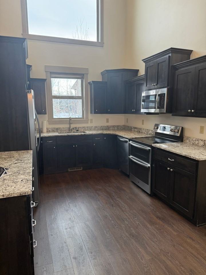 254 Abby Loop - Photo 3 of 21