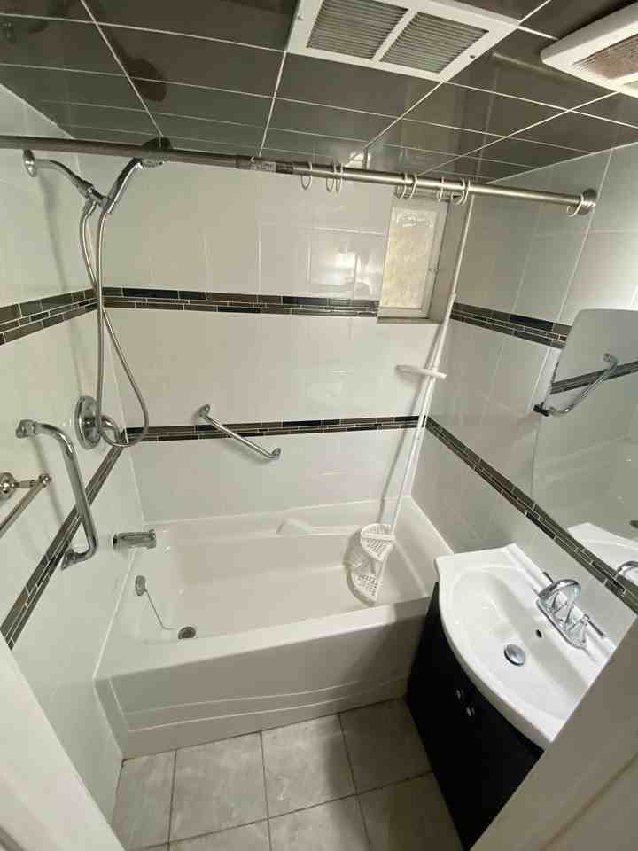 69 Nelson St #2 - Photo 7 of 11