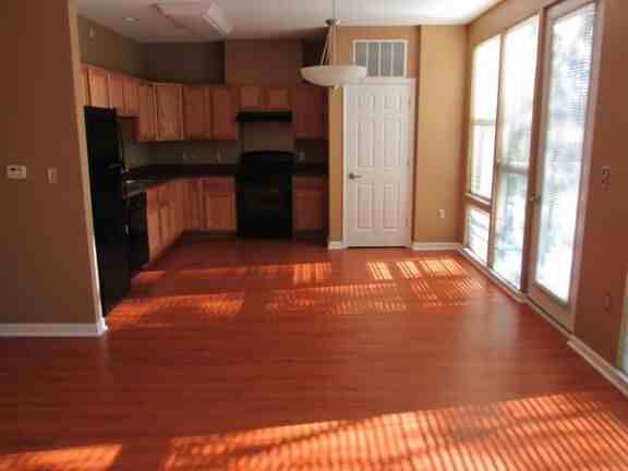 Lincoln Park Lofts - Photo 2 of 8