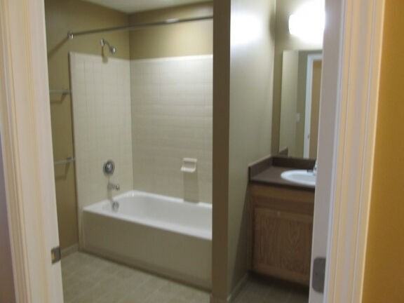 Lincoln Park Lofts - Photo 3 of 8