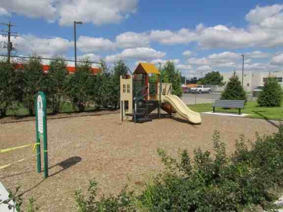 Lincoln Park Lofts - Photo 7 of 8