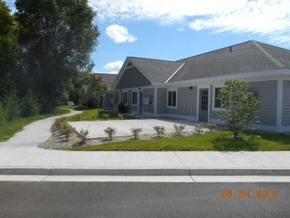 Meredith Manor - Photo 4 of 10