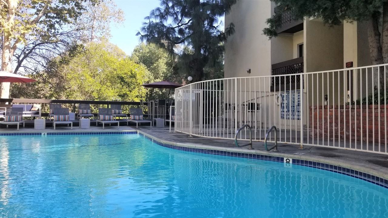 Woodside Terrace - Photo 7 of 32