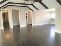 804 Walker St - Photo 5 of 34