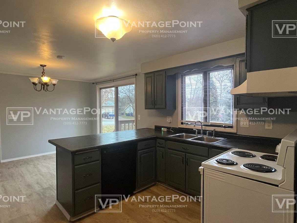 2014 Beech Tree Court - Photo 3 of 16