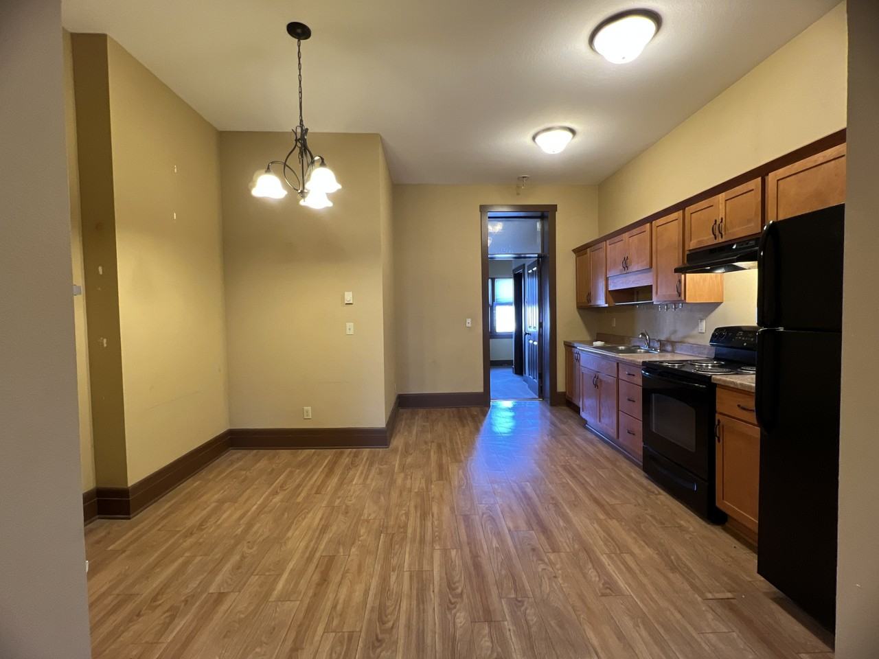 1222 Locust Street - Photo 3 of 8