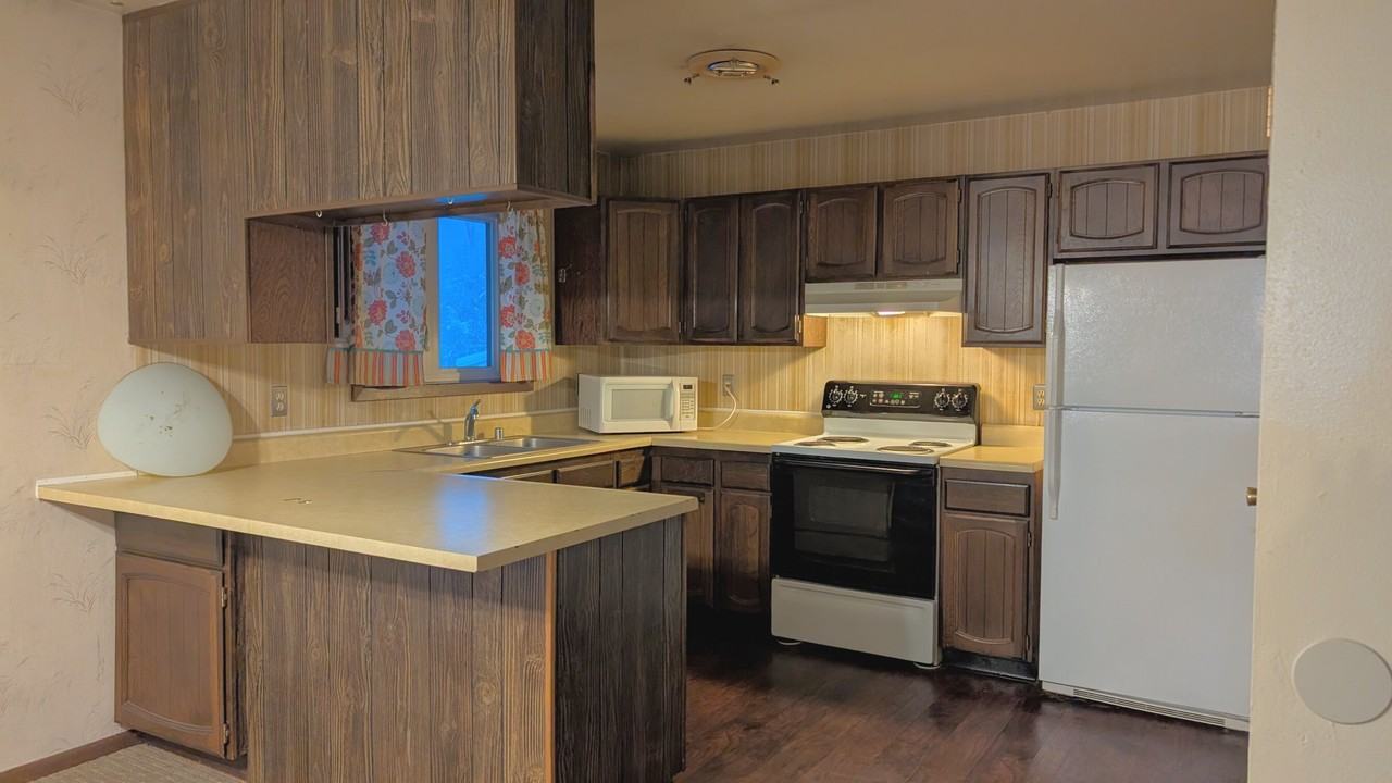 38 Glacier Avenue - Photo 2 of 15