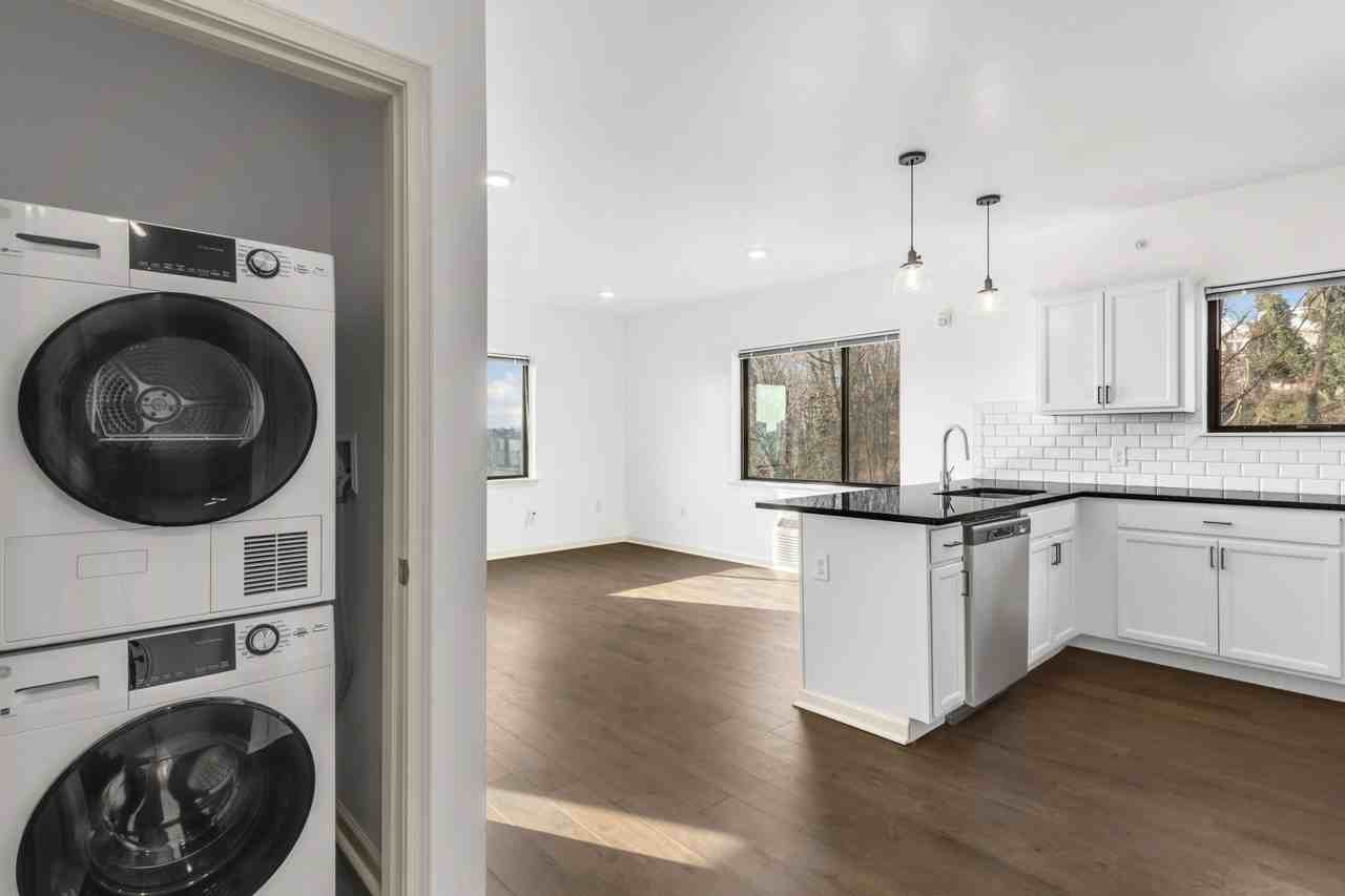 5312 Ridge Avenue - Photo 3 of 50