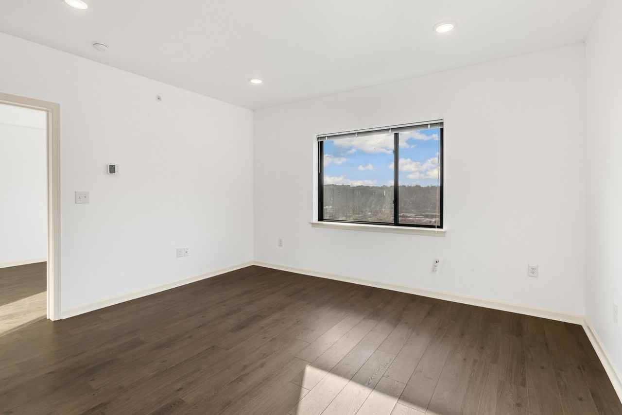 5312 Ridge Avenue - Photo 6 of 50