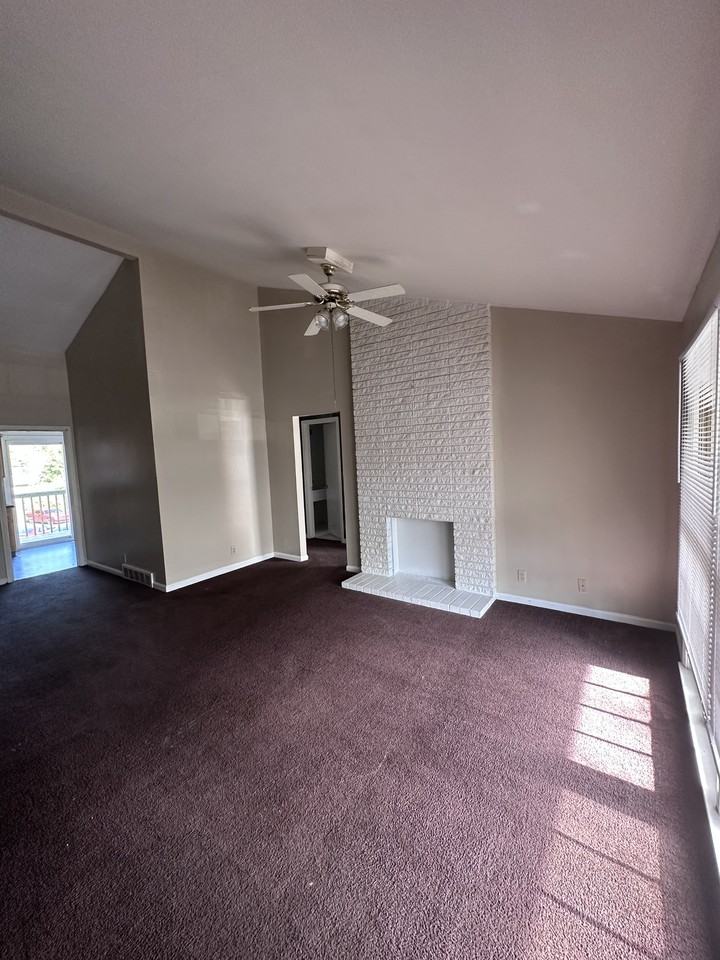 3439 Newburg Rd Apartments - Louisville KY | Zumper