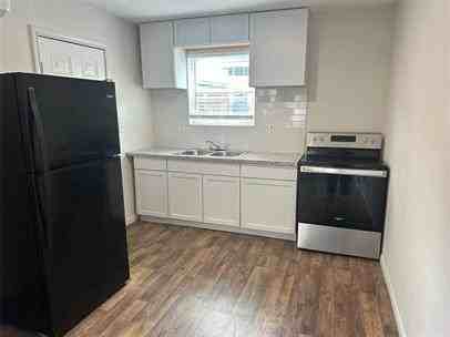 3805 Wipprecht Street - Photo 6 of 13