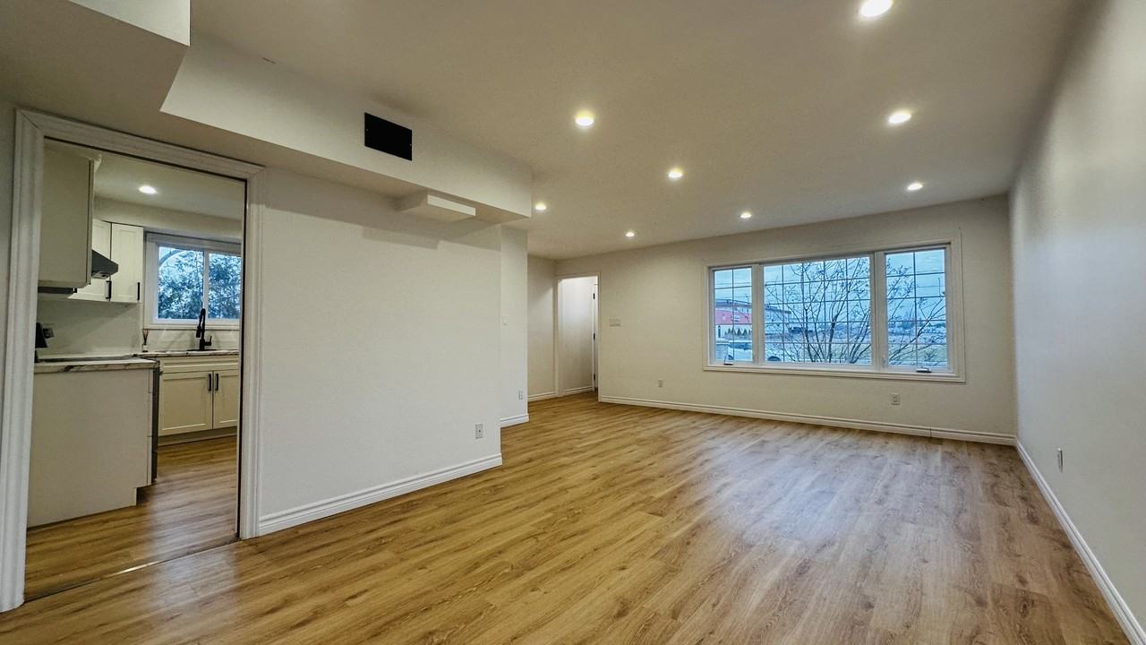 246 Wellington St #A - Photo 4 of 10