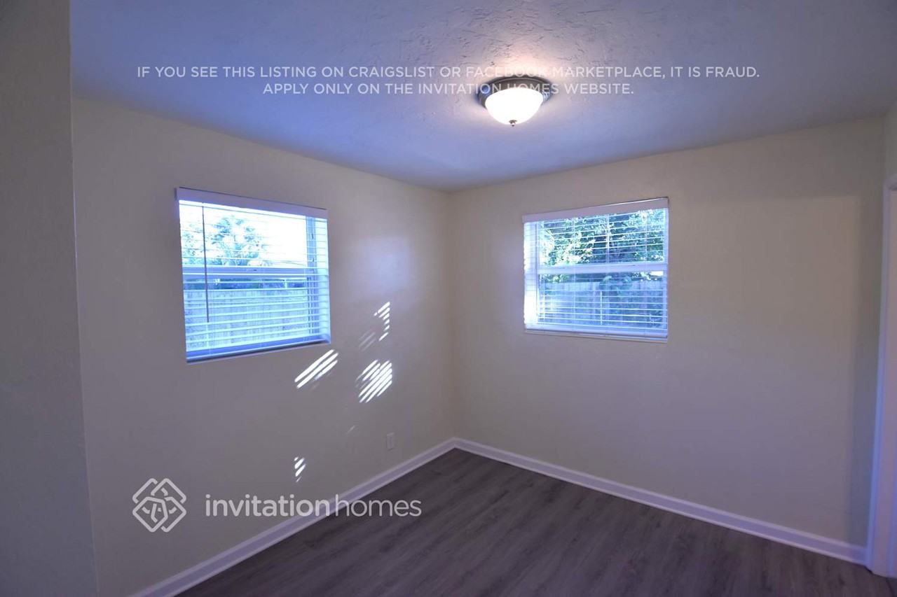 3780 Sw 16th Pl - Photo 7 of 12