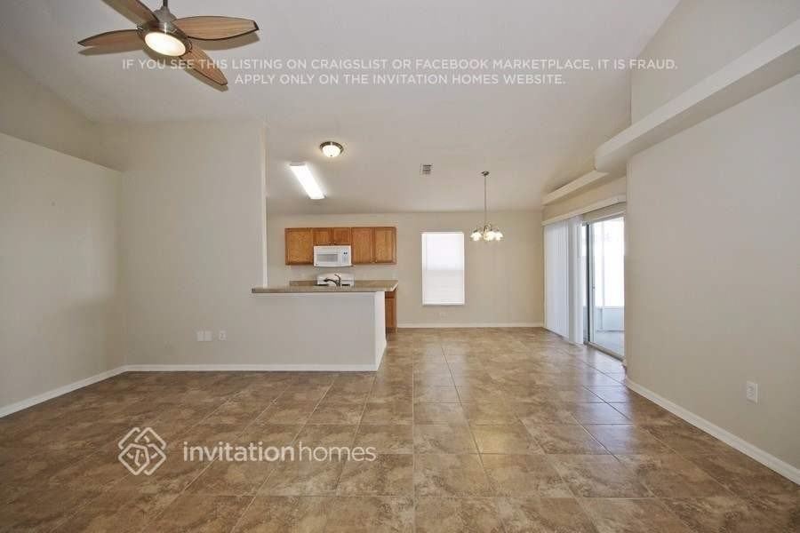 1419 Belvoir Dr - Photo 3 of 14