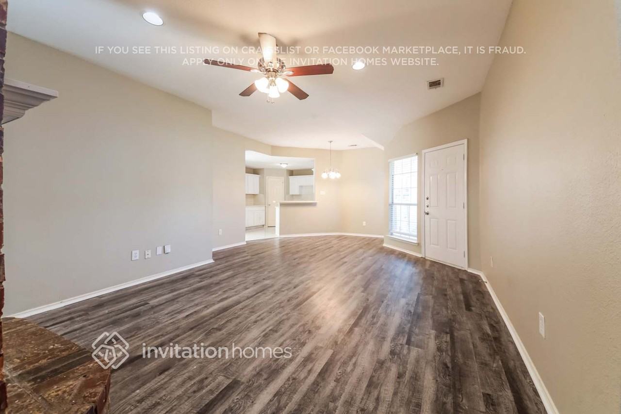 1201 Cypress Ln - Photo 3 of 15