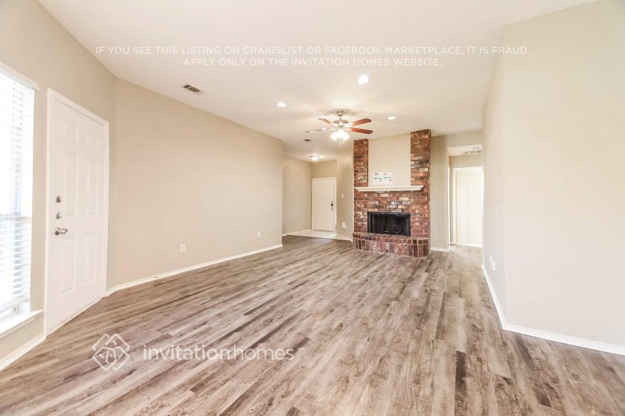 1201 Cypress Ln - Photo 5 of 15