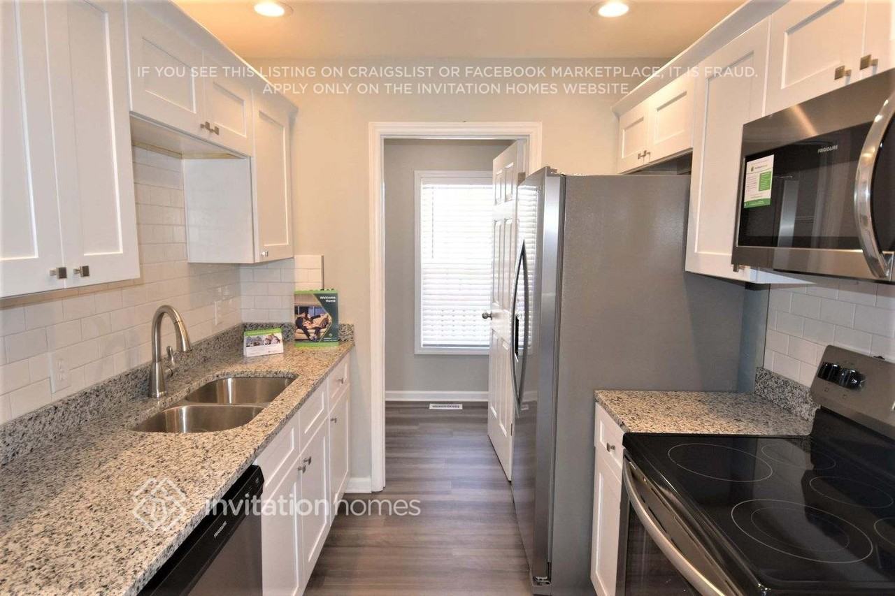 18 Andrew Blvd - Photo 6 of 16