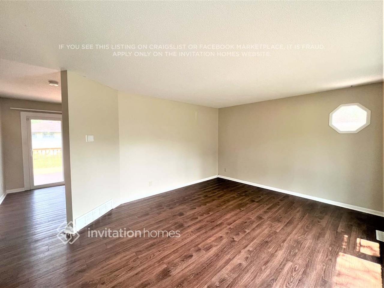 65 117th Ave Ne - Photo 3 of 17