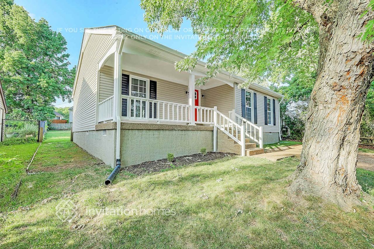 879 Heritage Cir - Photo 3 of 28