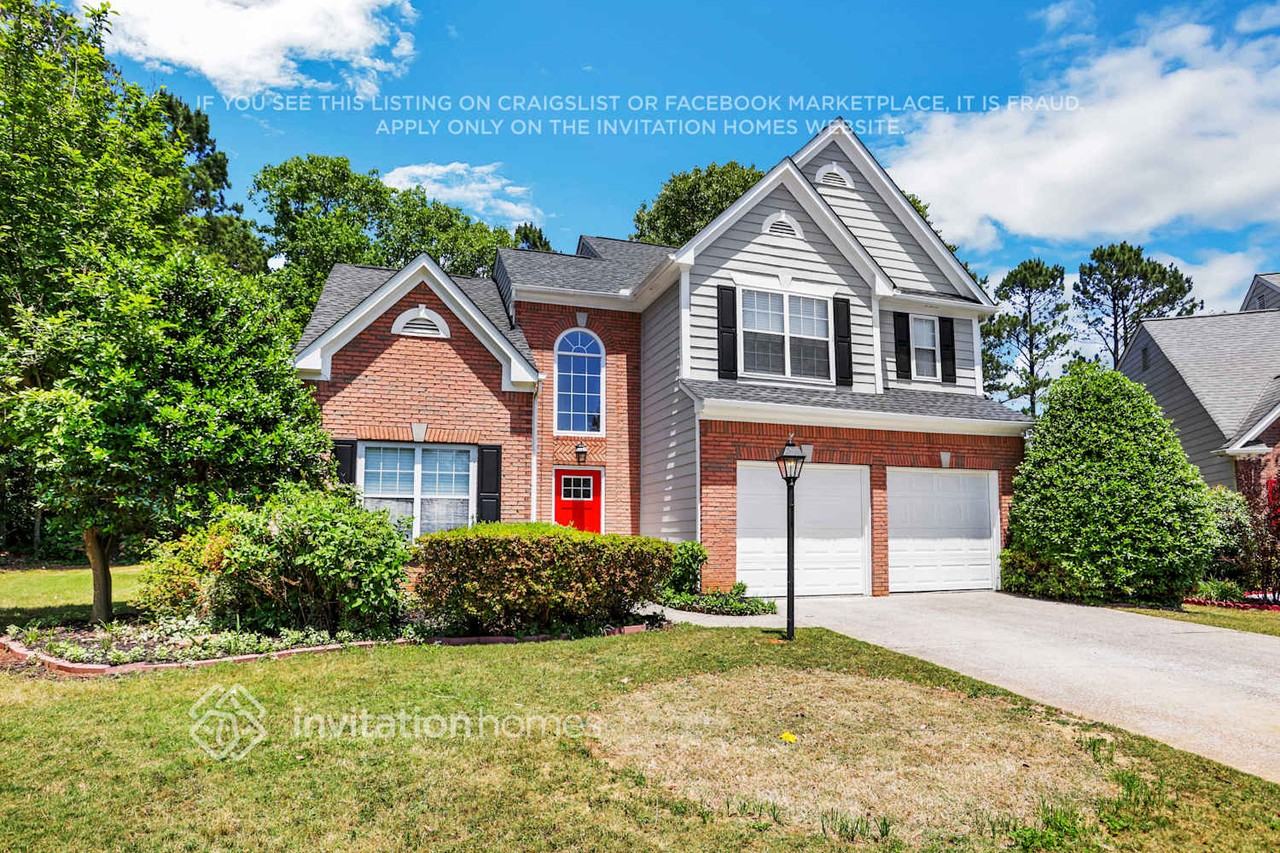 1700 Chanson Pl - Photo 3 of 26