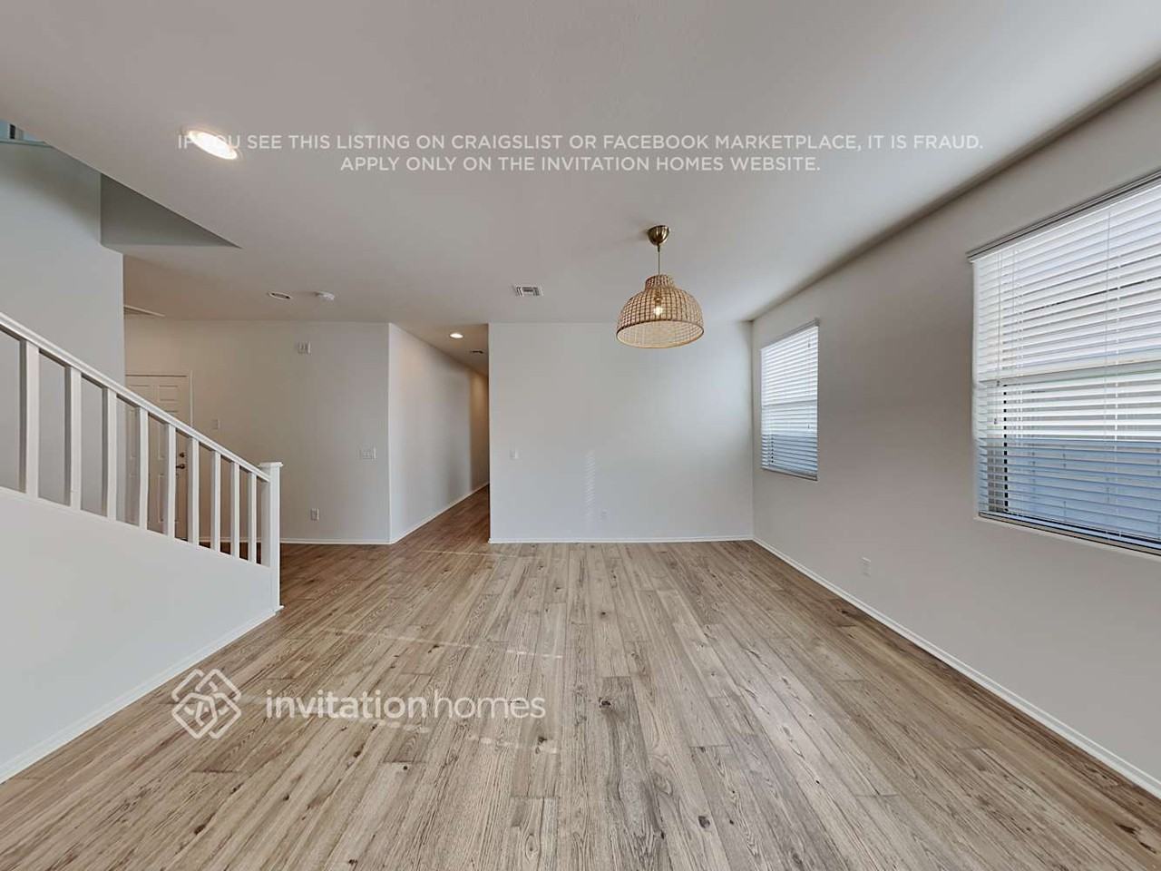 2152 W Emrie Ave - Photo 4 of 21