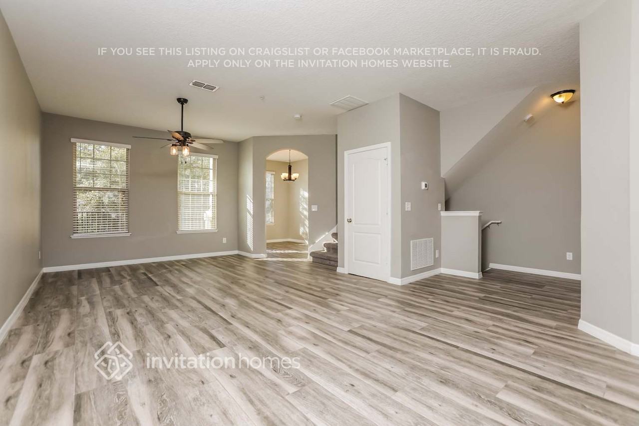 4298 Regal Town Ln - Photo 2 of 16